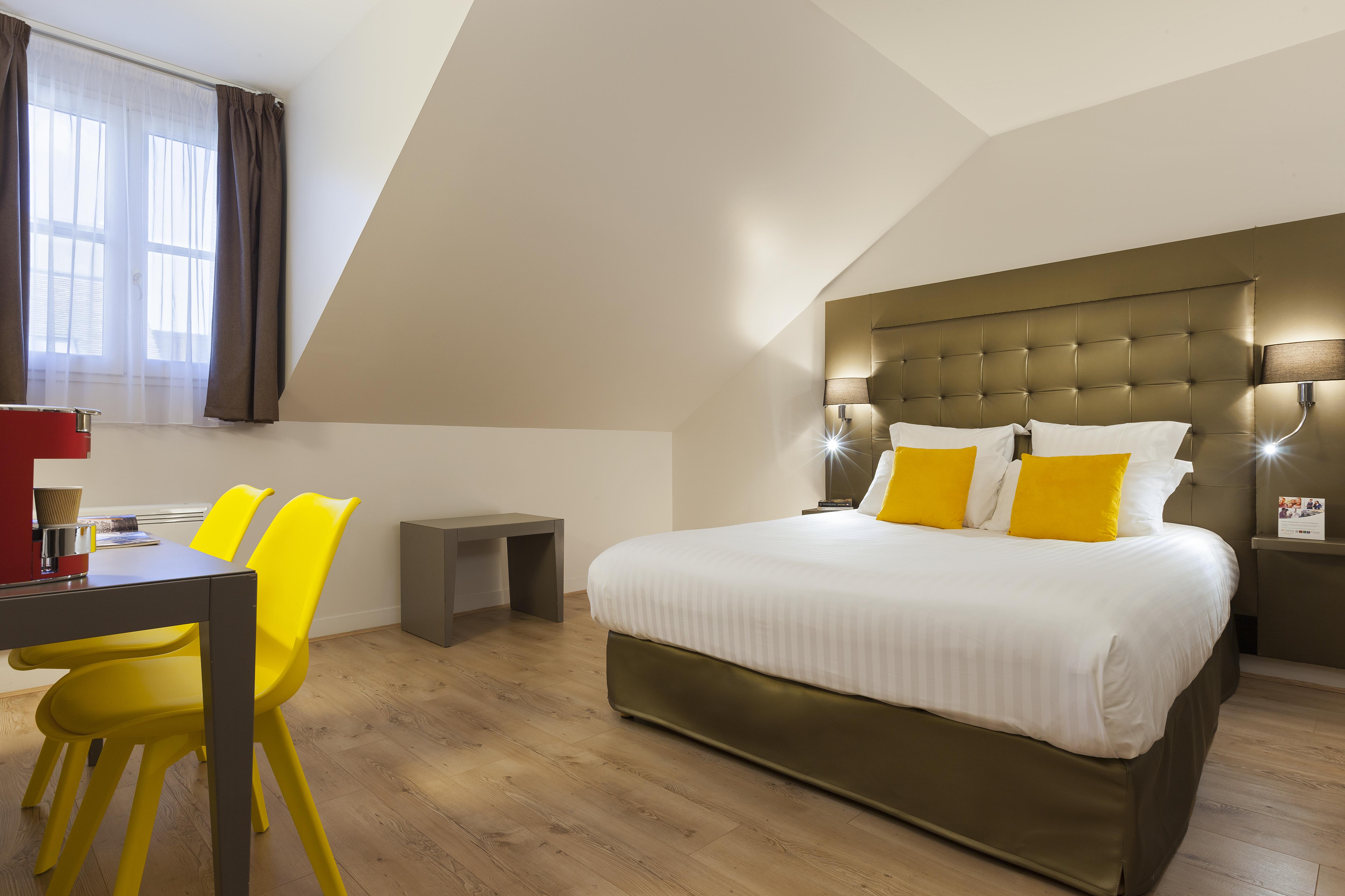 Hotel Quality Suites Maisons-Laffitte Paris Ouest מראה חיצוני תמונה