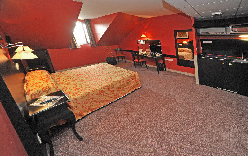 Hotel Quality Suites Maisons-Laffitte Paris Ouest מראה חיצוני תמונה